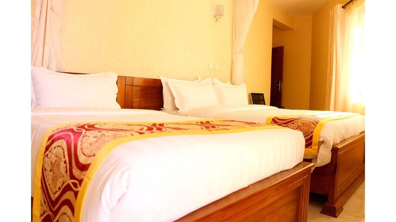 Prinias Hotel キスム エクステリア 写真